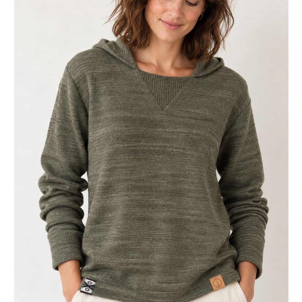 Paka The Hoodie in Eucalyptus Green Size XS Hiking Outdoors Camping Gorpcore